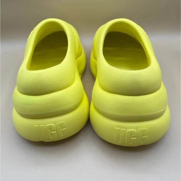 UGG women’s Yellow Slip-On Shoes - Picture 3 of 4